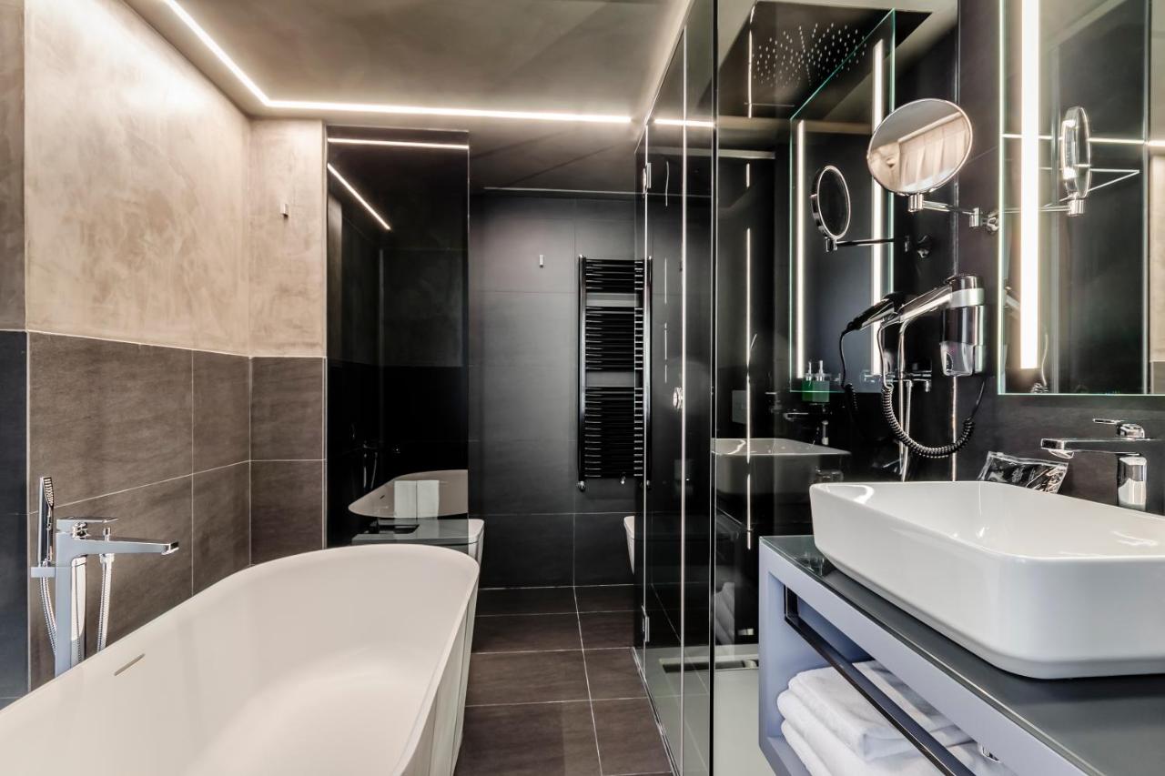 Hotel Metropolis photo