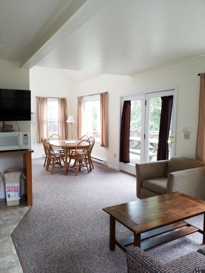 Bayside Inn & Marina — photo 12