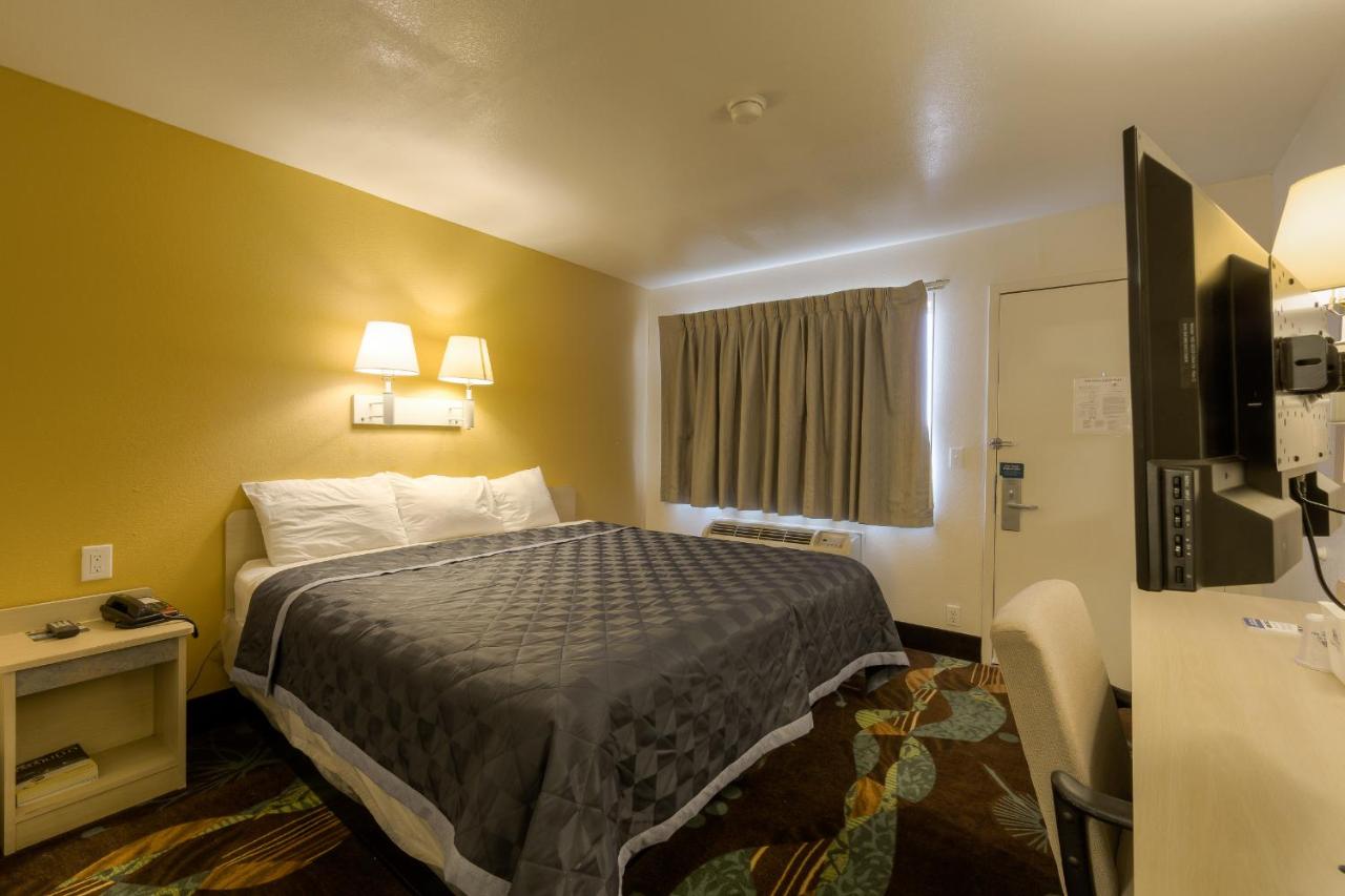 Amarillo Value Inn — photo 14