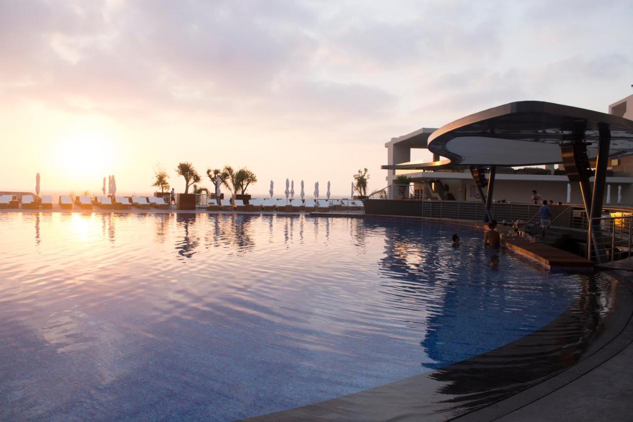 WhiteLace Resort photo