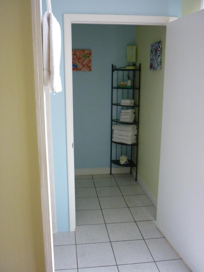 Palm Court Inn Motel — photo 10