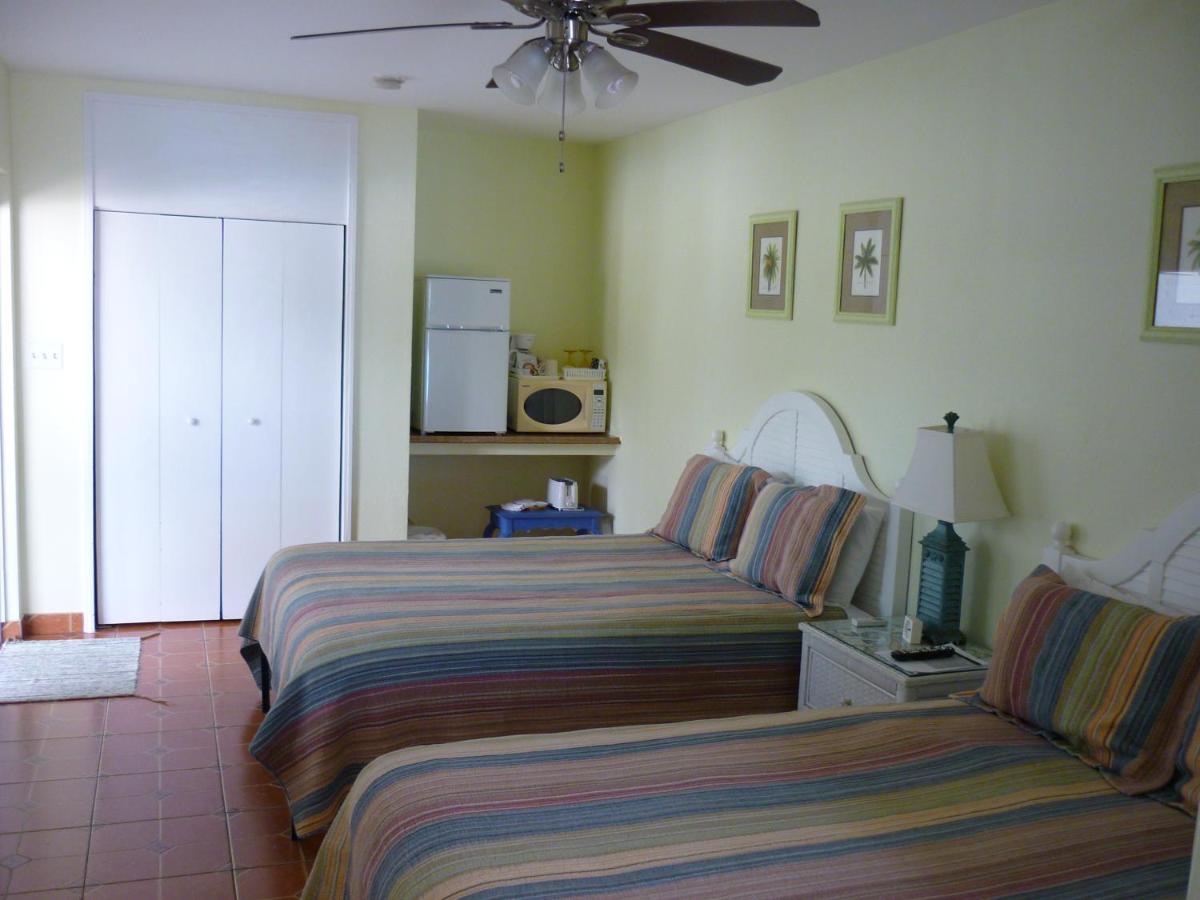 Palm Court Inn Motel — photo 8