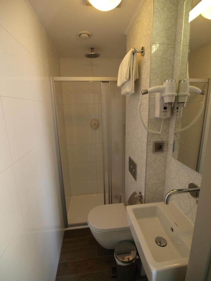Hotel Clemens - 5