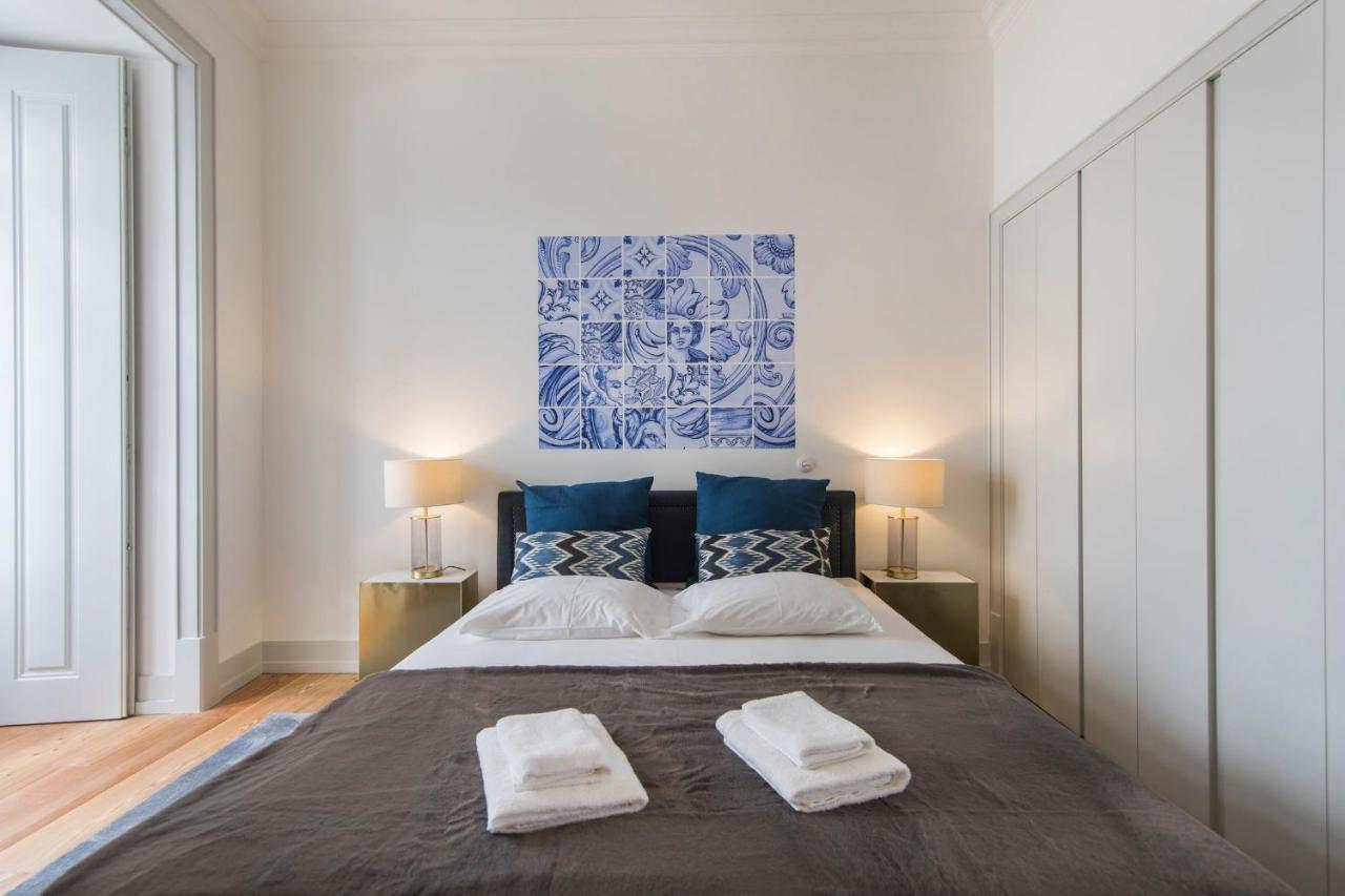 Fancy Downtown Lisbon Apartment by LovelyStay - 4