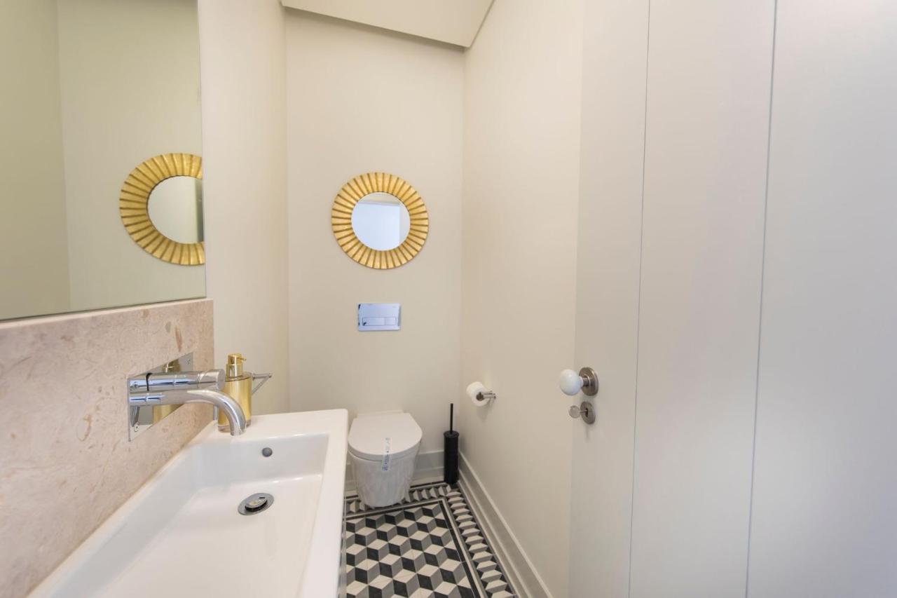 Fancy Downtown Lisbon Apartment by LovelyStay - 5