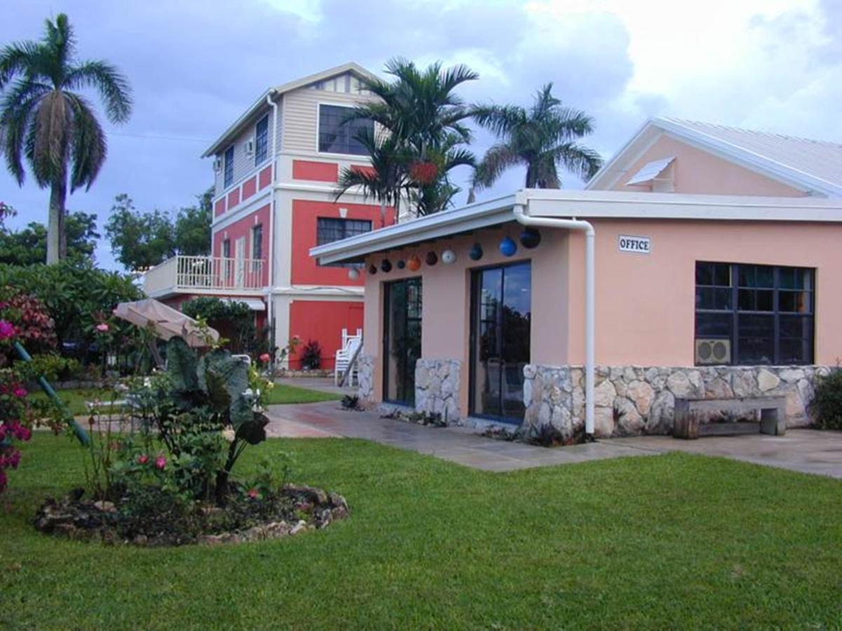 Orange Hill Beach Inn photo