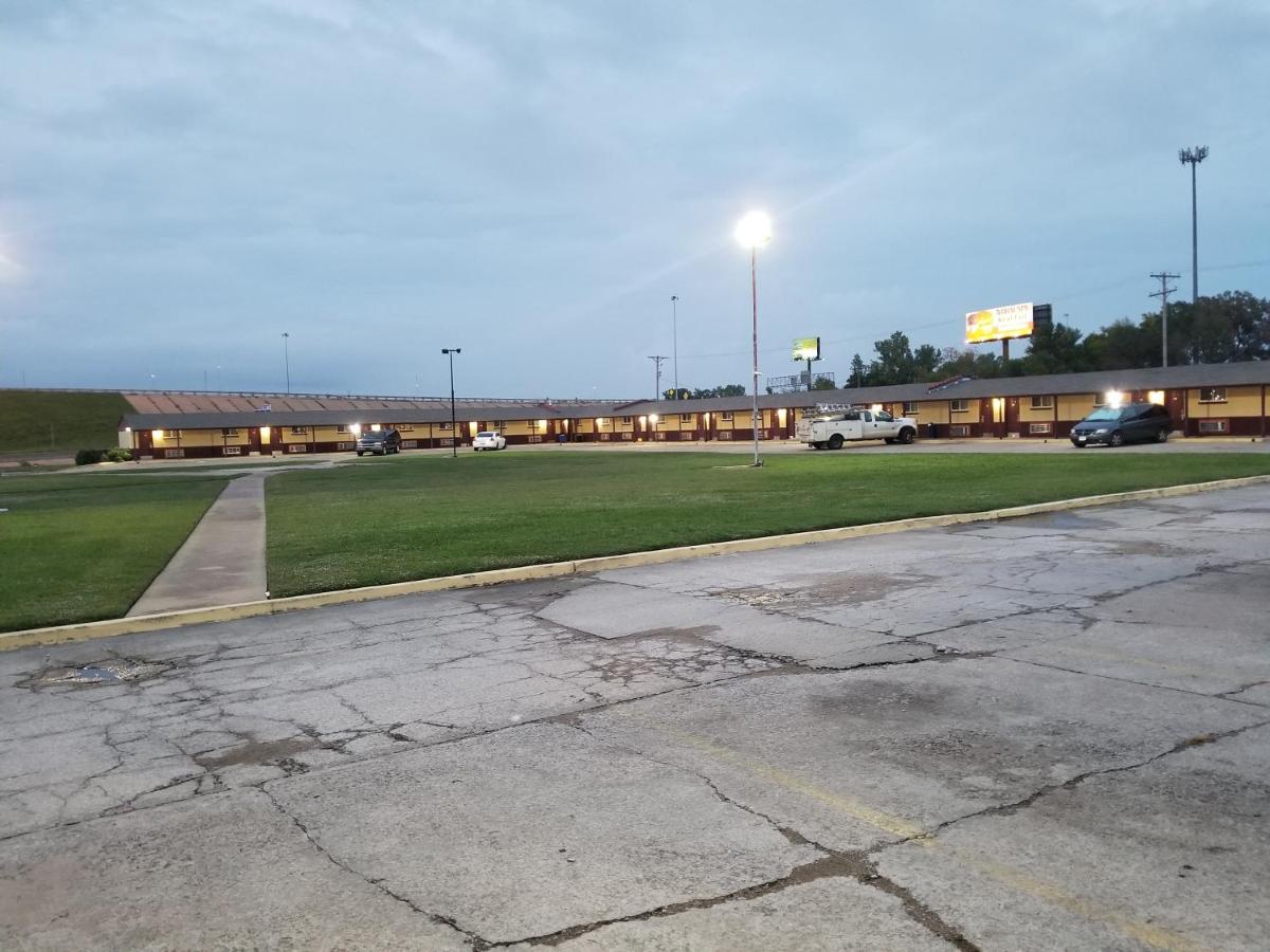 America's Value Inn — photo 21