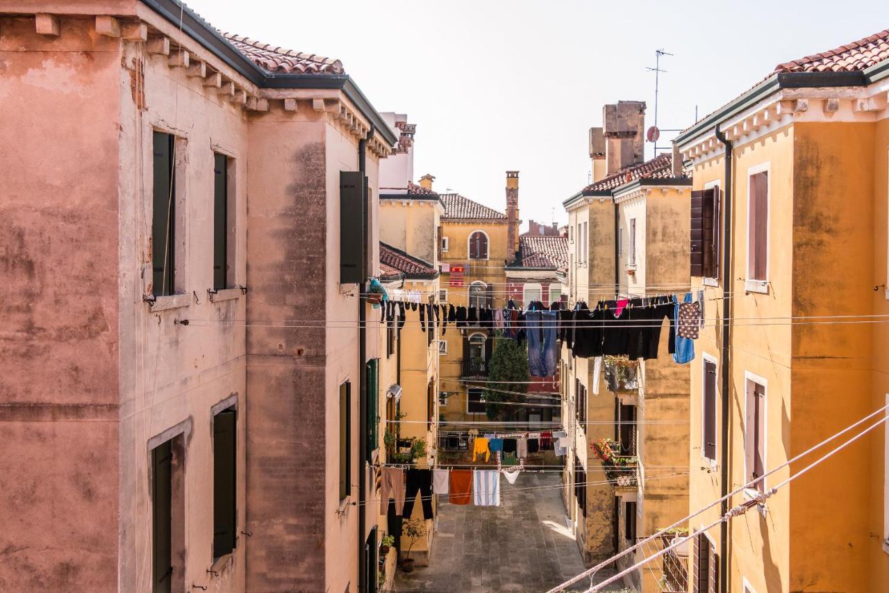 SUNNY NEST CANAL VIEW IN VENICE CHIC MOVIDA - 2