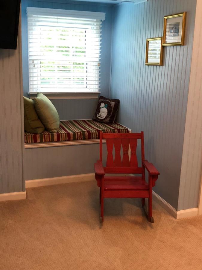 The Carriage House On Slope Hill — photo 20