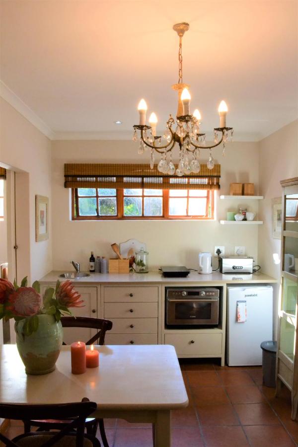 Hillingdale on Alexandra - 3