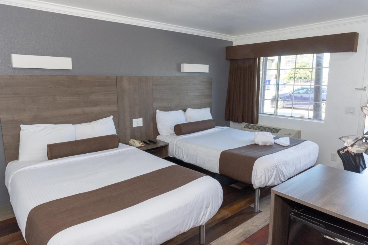 Value Inn Bellflower — photo 16