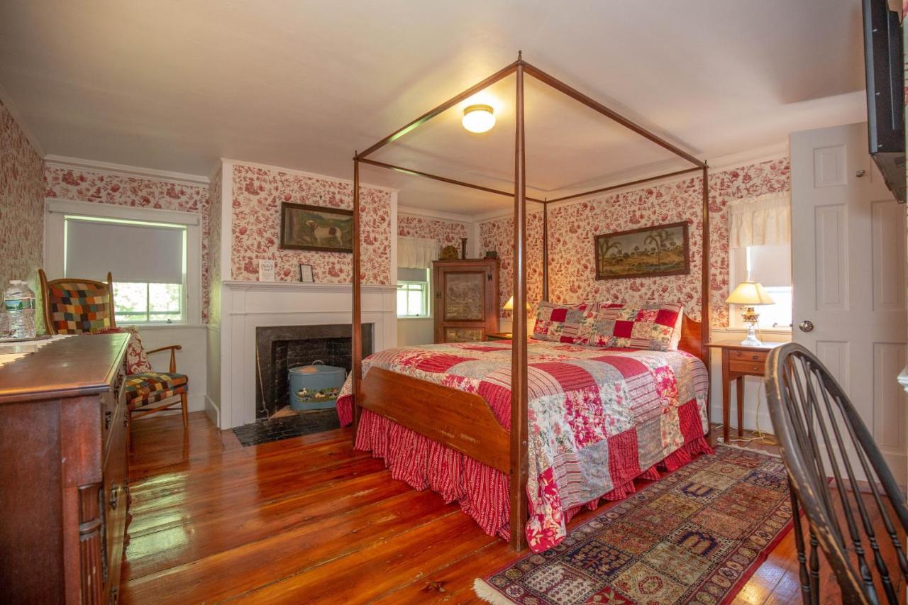 Clark Currier Inn — photo 21