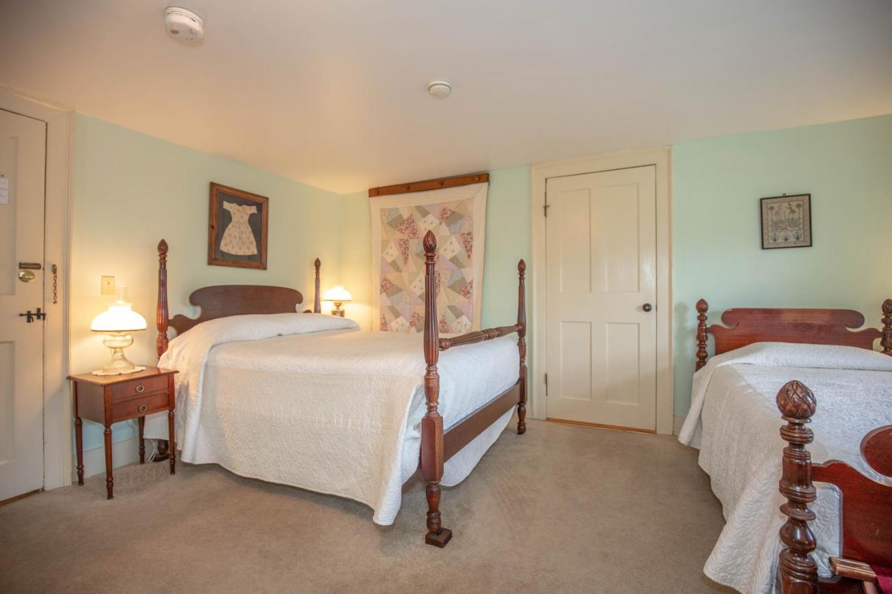 Clark Currier Inn — photo 23