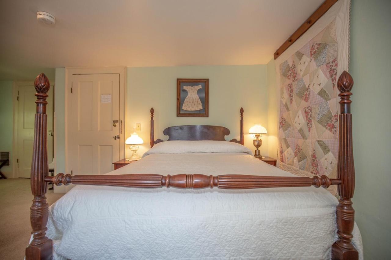 Clark Currier Inn — photo 24