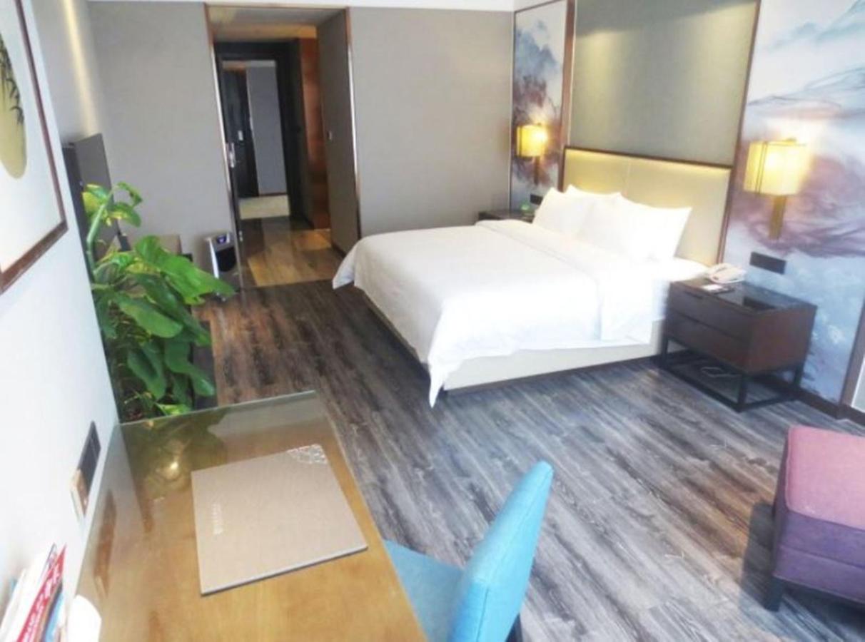 Airport Jianguo Hotel photo