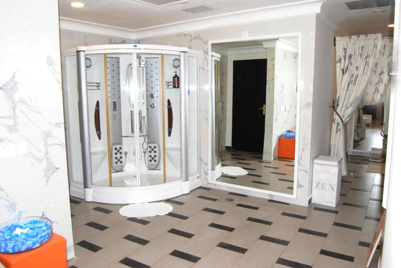 Benin Royal Hotel photo