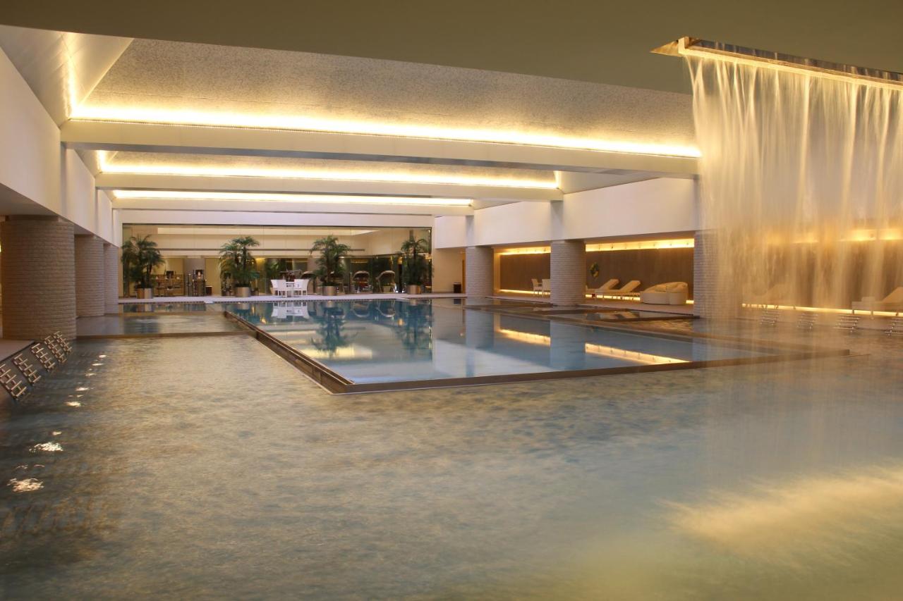 HUALUXE Shanghai Twelve At Hengshan, an IHG Hotel photo