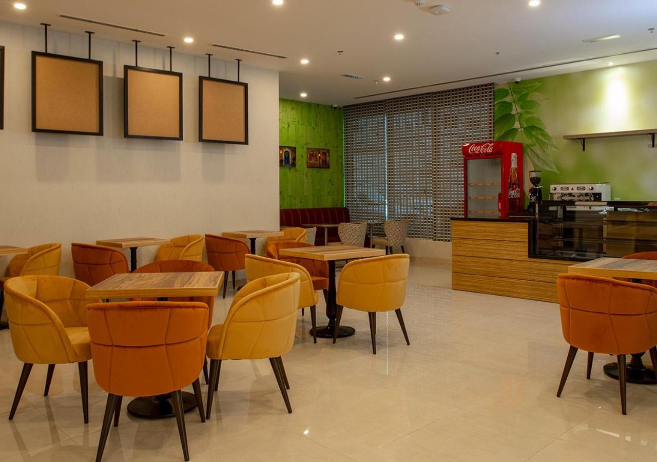 Jacob's Garden Hotel - 5