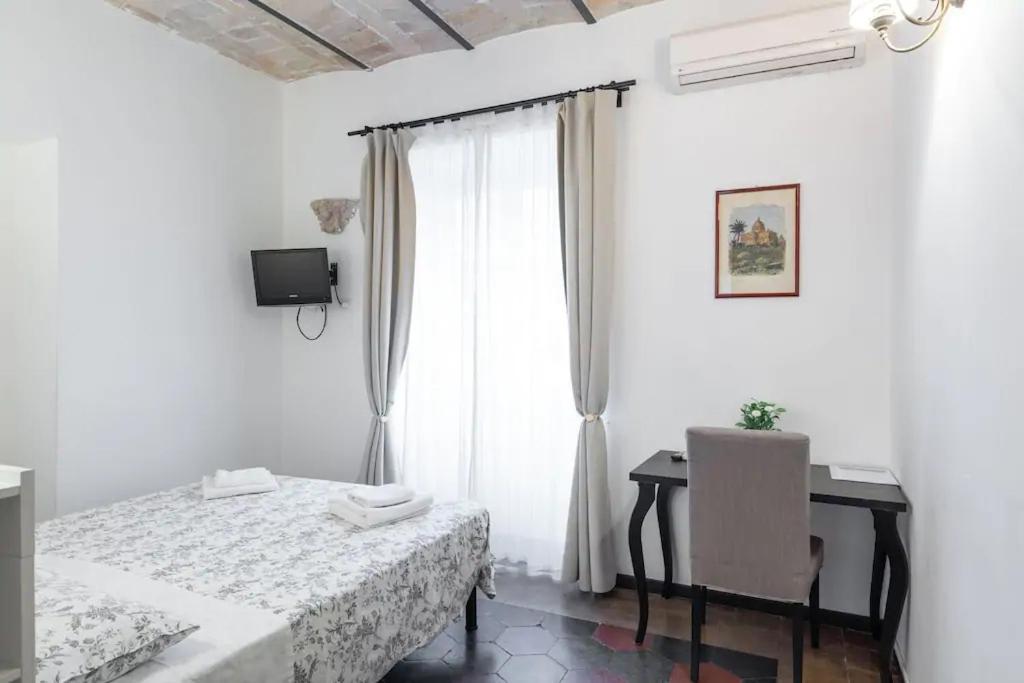 Steps from the Vatican Guesthouse - 2