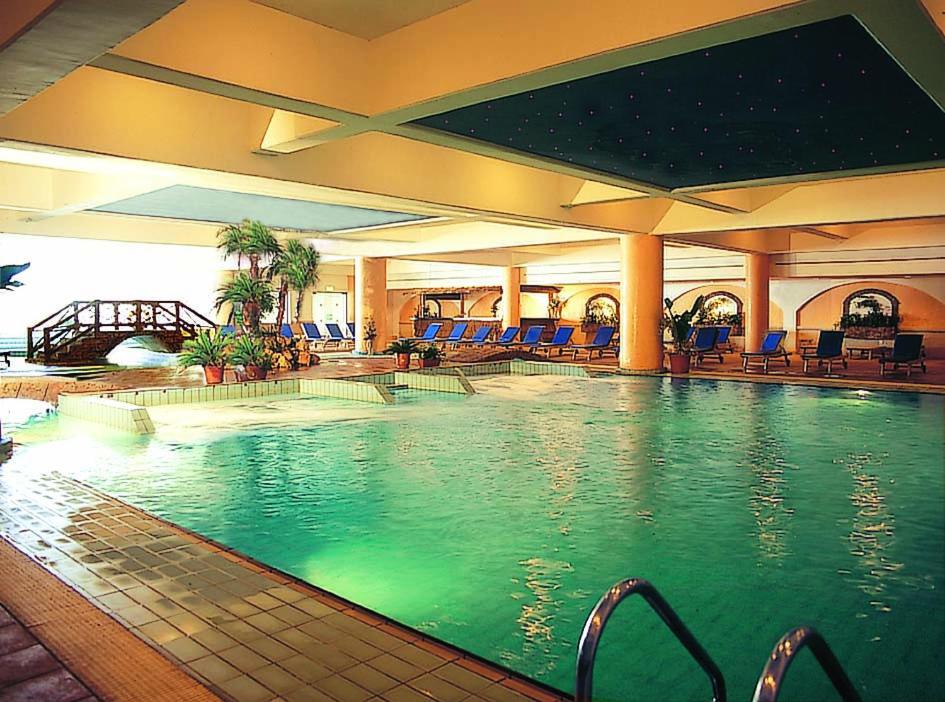 Adams Beach Hotel & Spa photo
