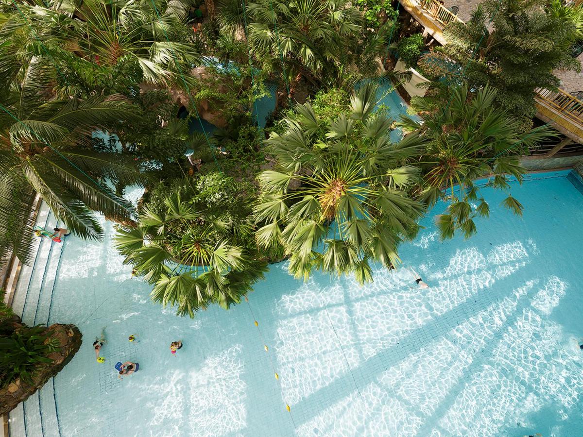 Water park: Hotel Bispinger Heide by Center Parcs