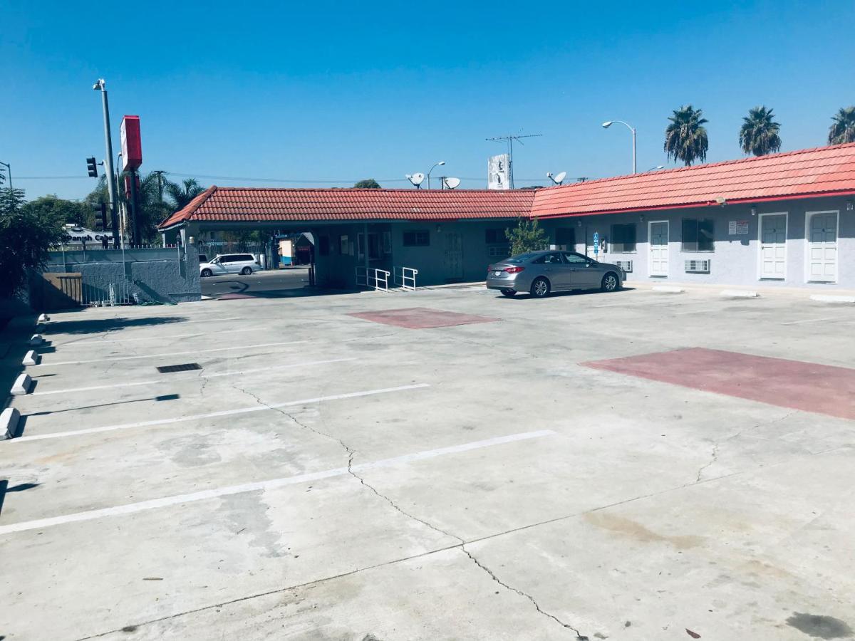 Rocky Inn Motel — photo 17