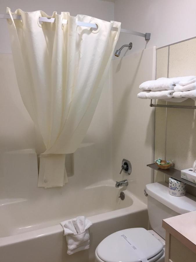 Captain's Choice Motel — photo 20