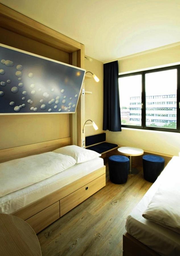 H2 Hotel Berlin-Alexanderplatz - 2