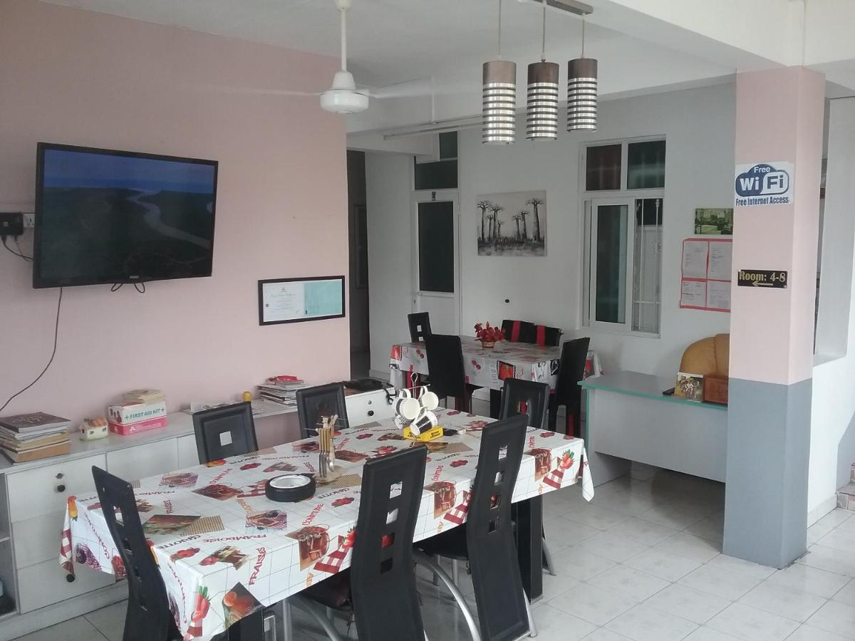 La Plaine Verte Guesthouse - 4