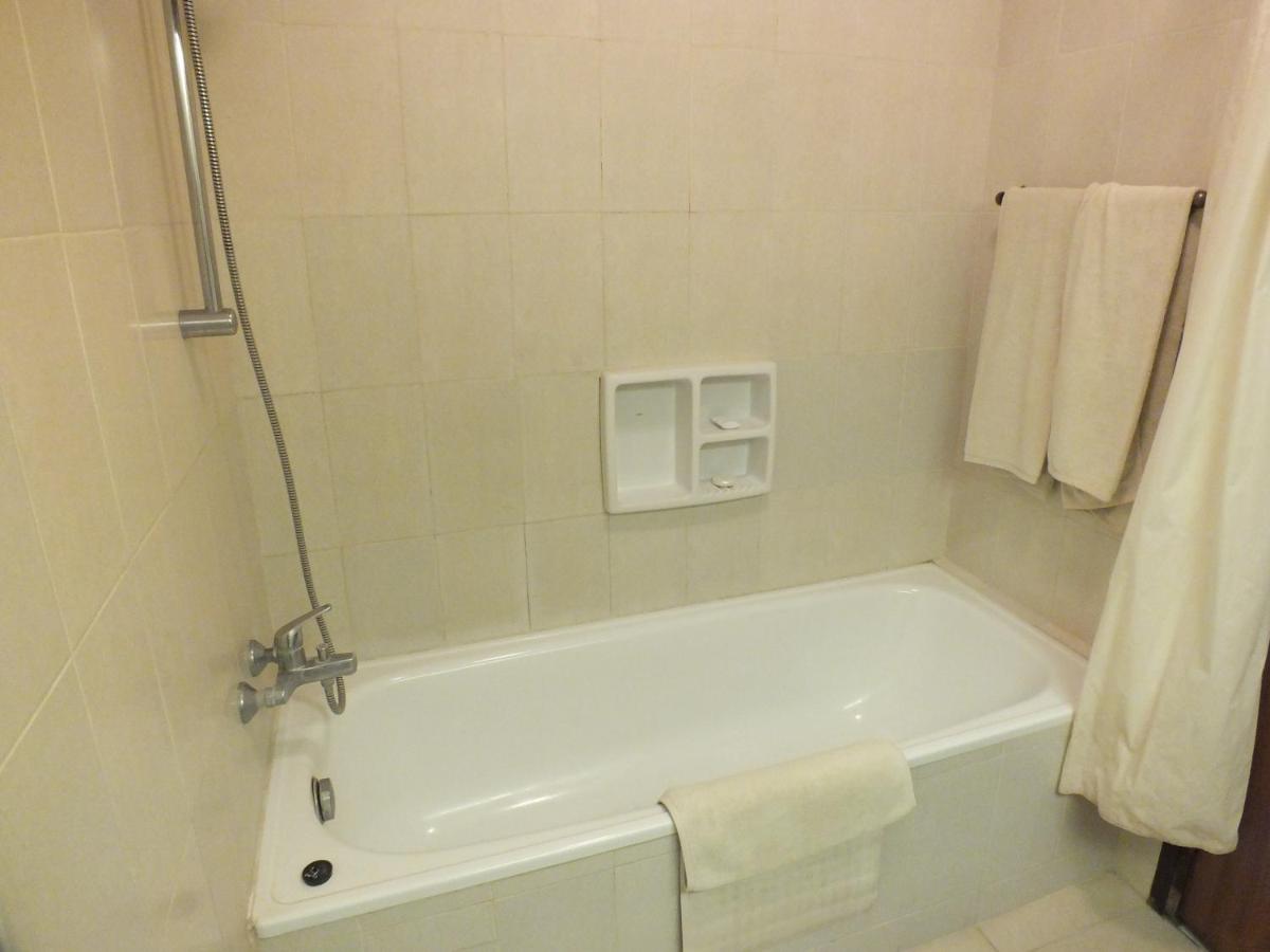 Besakih Beach Hotel - 3