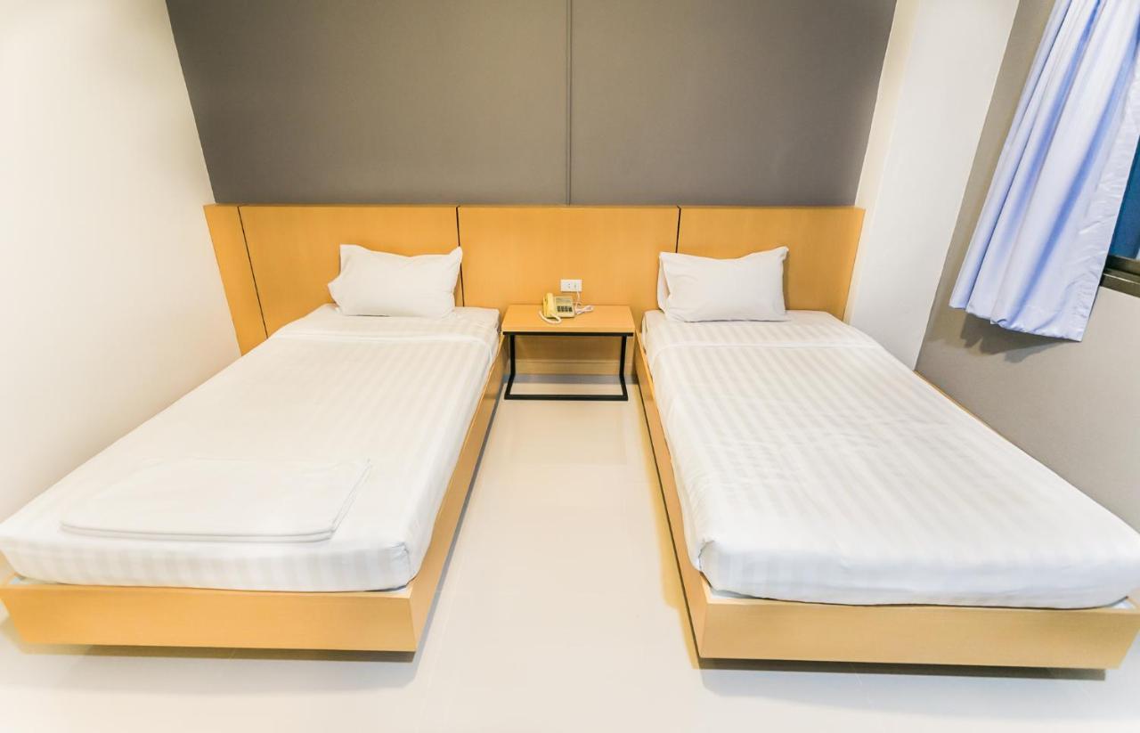 โรงแรมแกรนด์ ลีโอ (Grand Leo Hotel)