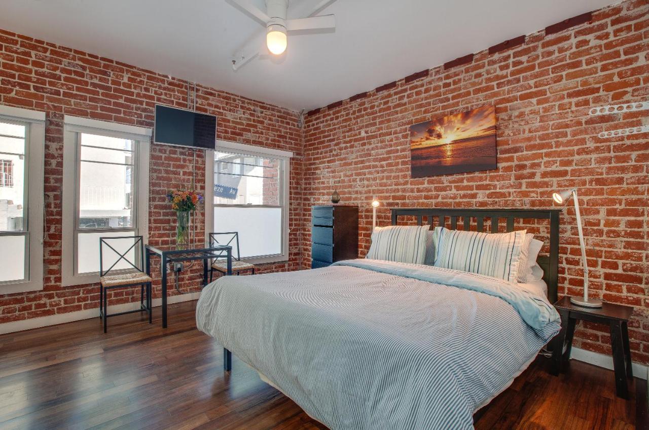 Venice Breeze Suites - 2