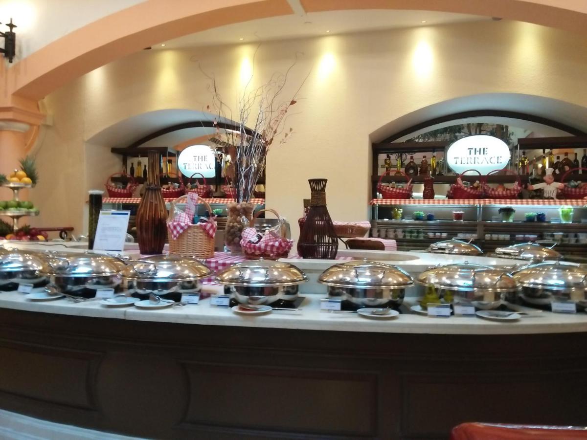 Grand Excelsior Hotel Deira photo