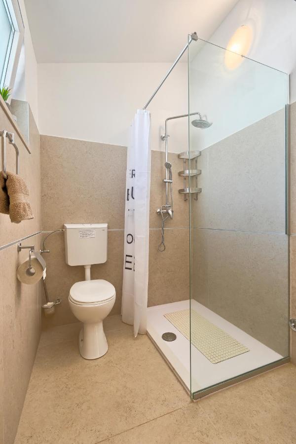 Villa 1520 photo