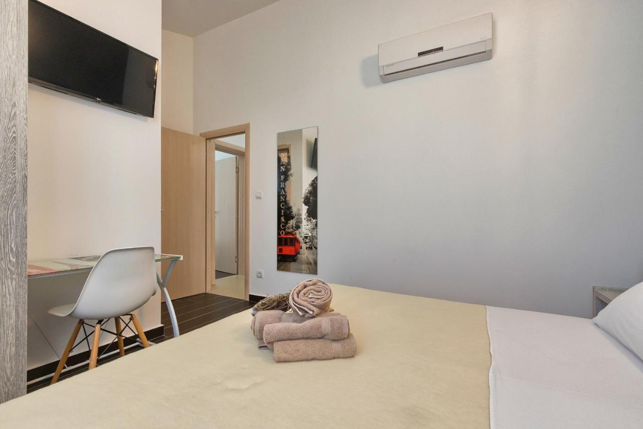 Villa 1520 photo