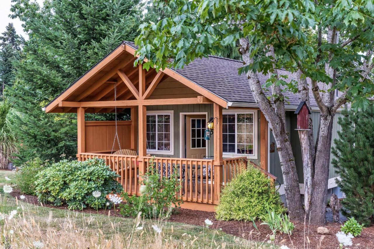 Carson Ridge Luxury Cabins — photo 15