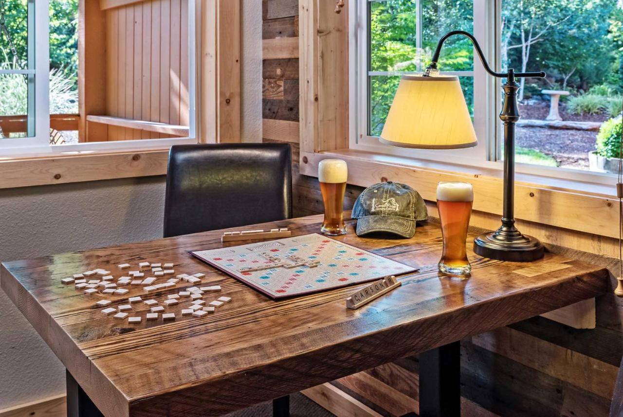 Carson Ridge Luxury Cabins — photo 7