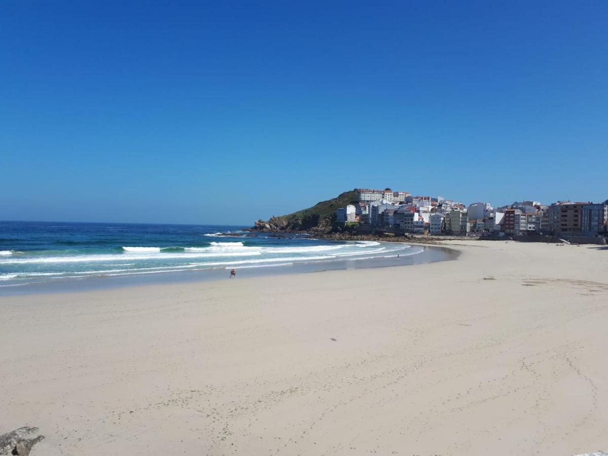 Ático con terraza a pie de playa, Malpica – Updated 2022 Prices