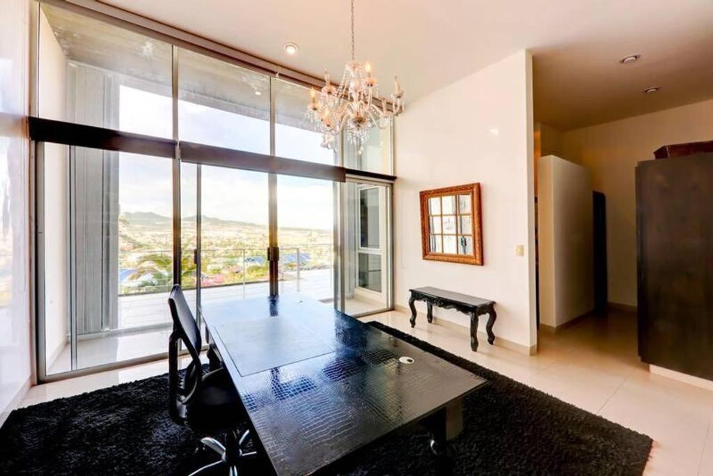 Lux ​​and Modern 3BR Condo photo
