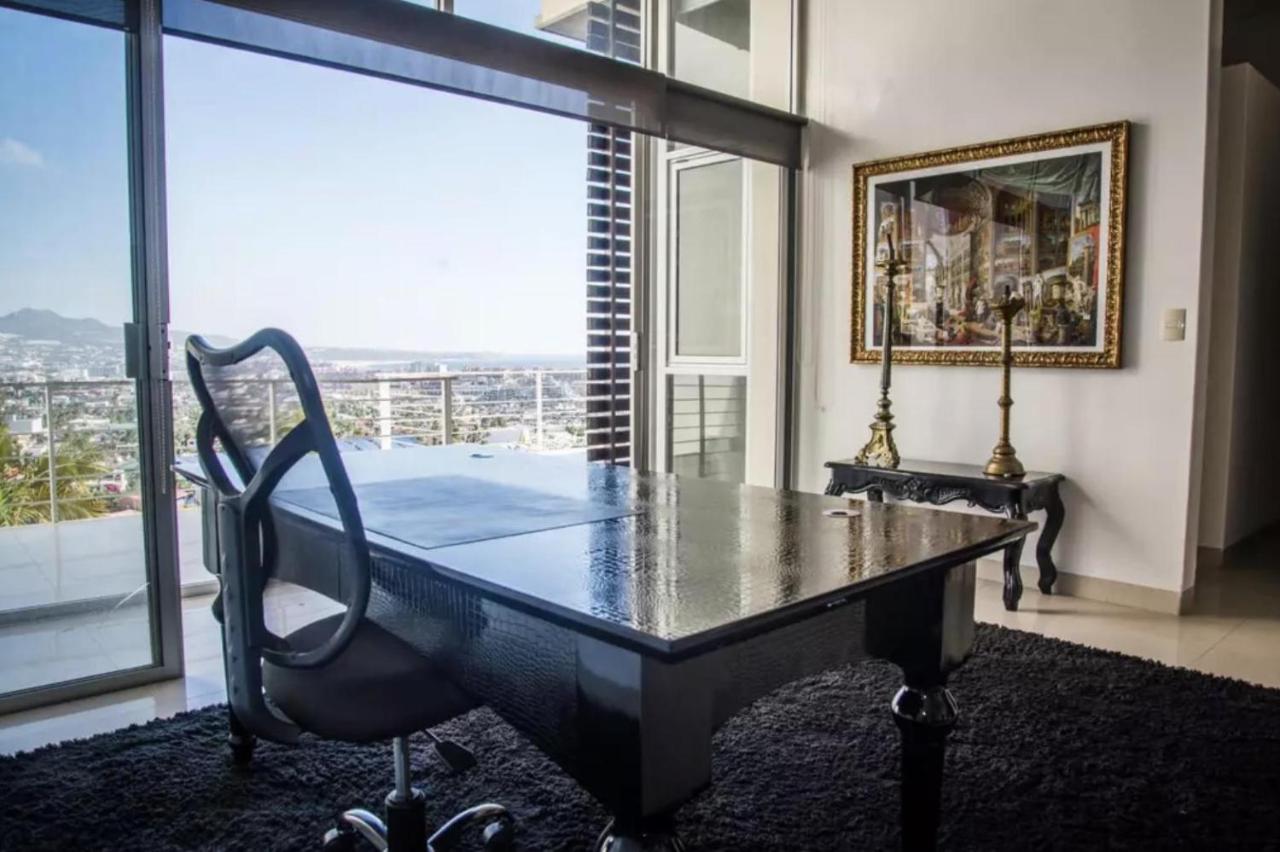 Lux ​​and Modern 3BR Condo photo
