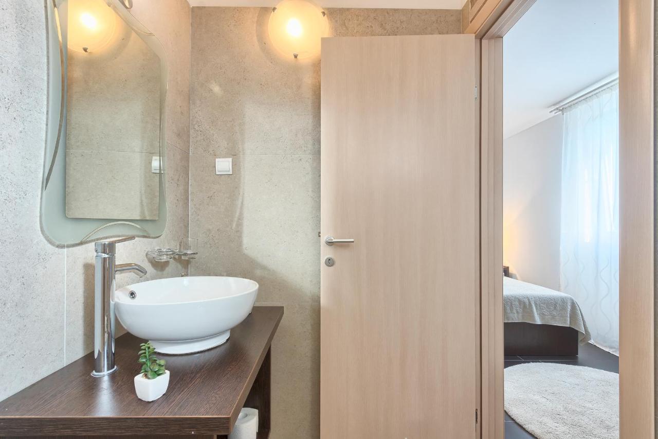 Villa 1522 photo