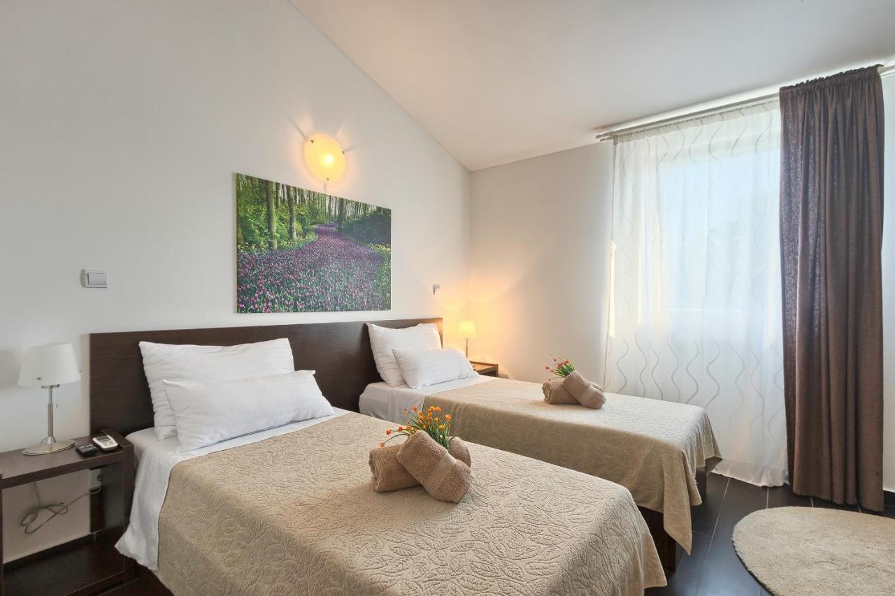 Villa 1522 photo