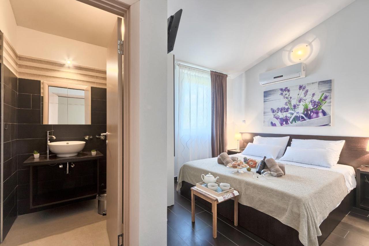 Villa 1522 photo