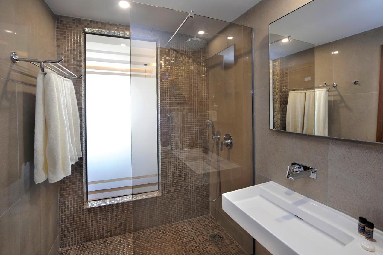 Nelia Beach Hotel & Spa photo