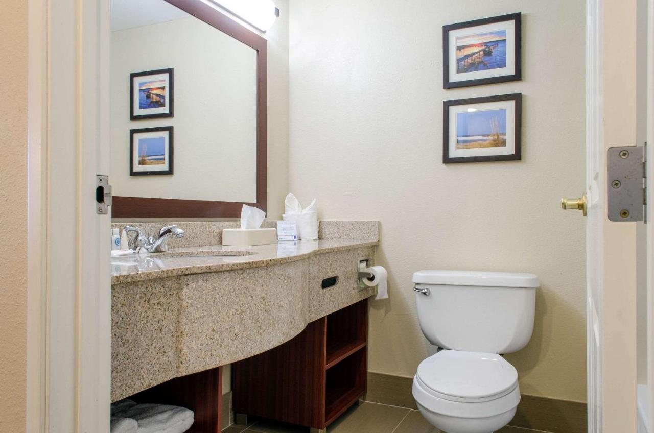 Regency Inn & Suites Biloxi — photo 19