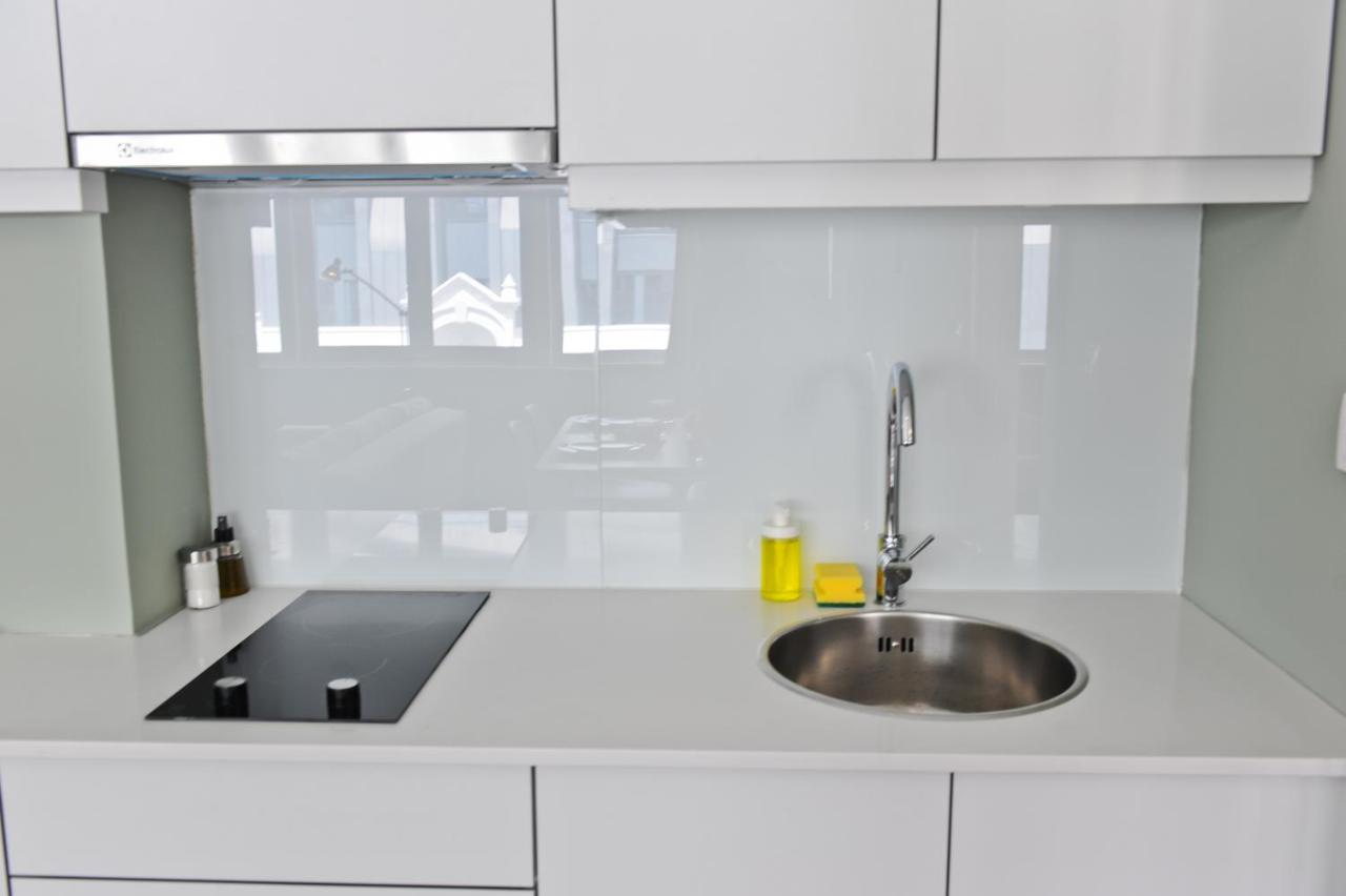 Cosmopolitan Comfort in Lisbon 4A- by Misha's Place - 2