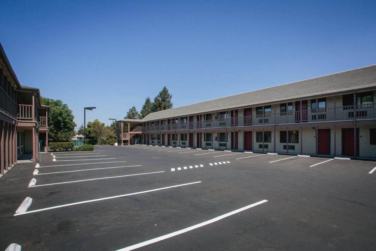 Alura Inn — photo 19