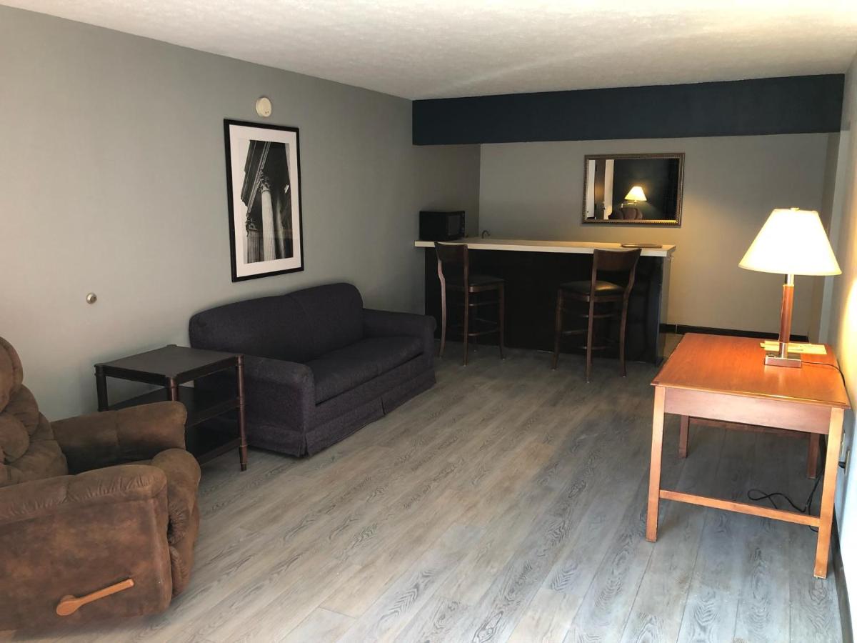 Springfield Inn — photo 17