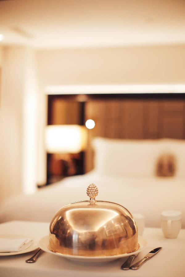 Radisson Blu Hotel, Dubai Deira Creek photo