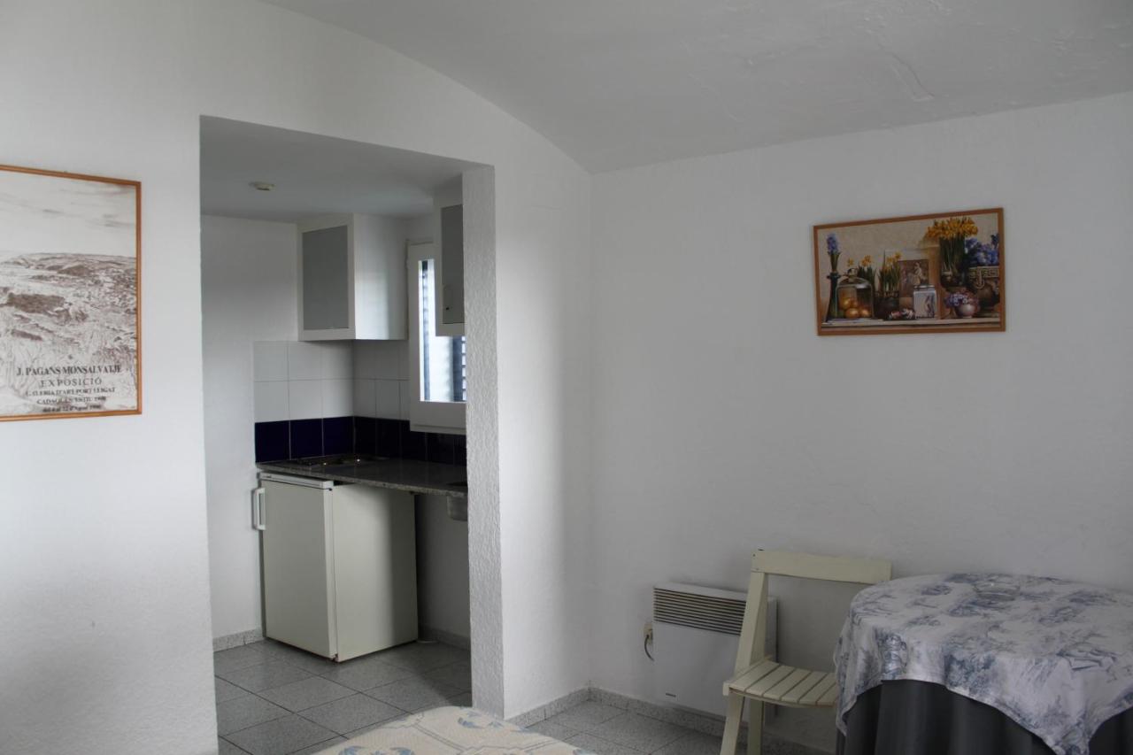 Bungalow Hotel Port-Lligat, Cadaqués, Spain - Booking.com